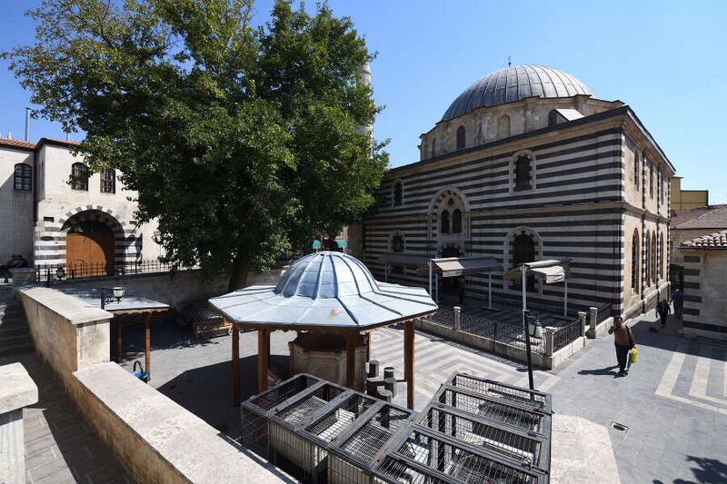 ملف:Alaüddevle Mosque 4504.jpg