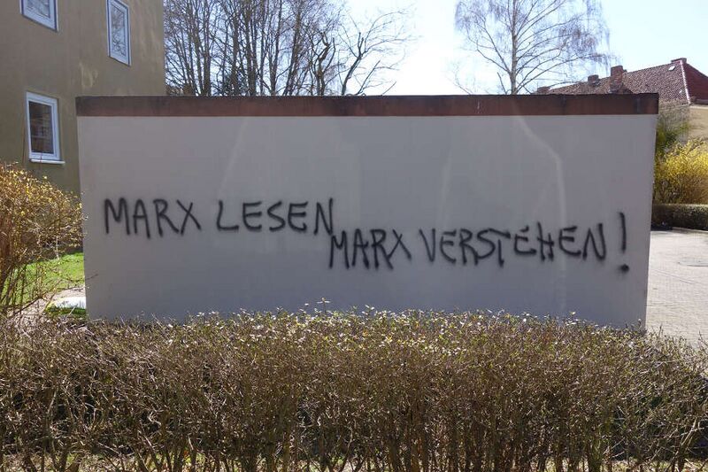 ملف:MarxLesenMarxVerstehen.jpg