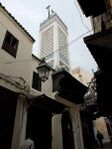 المدخل الرئيسي للمسجد من شارع الطالعة الكبيرة .