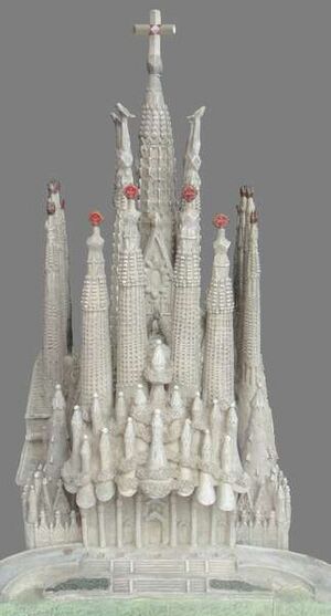 Maqueta de sagrada familia-1.jpg
