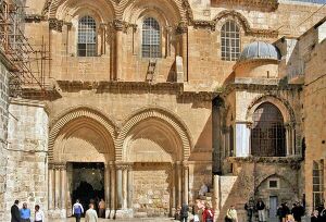 Holy sepulchre exterior.jpg