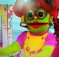 سرحانة مش نسيانة س.م.ن