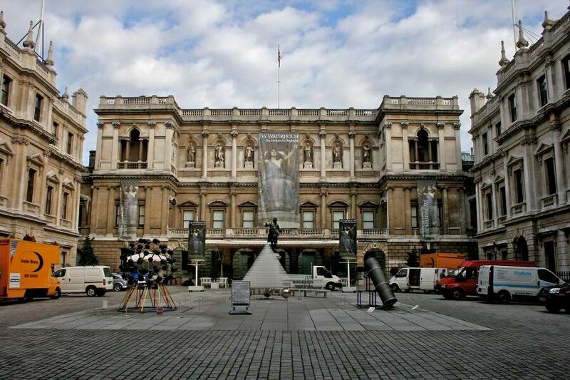 ملف:Burlington House.jpg