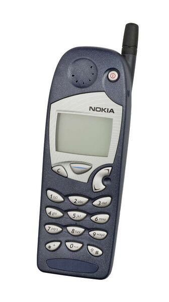 ملف:Nokia-5125-Cobalt-Front-Upright.jpg