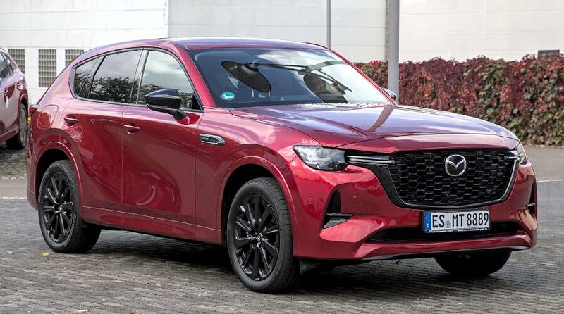 ملف:Mazda CX-60 PHEV 1X7A6060.jpg