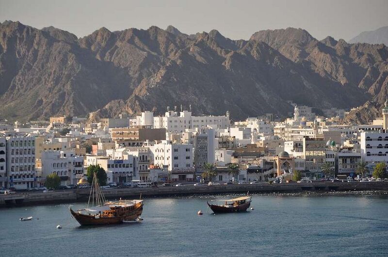 ملف:Muscat-boats.jpg